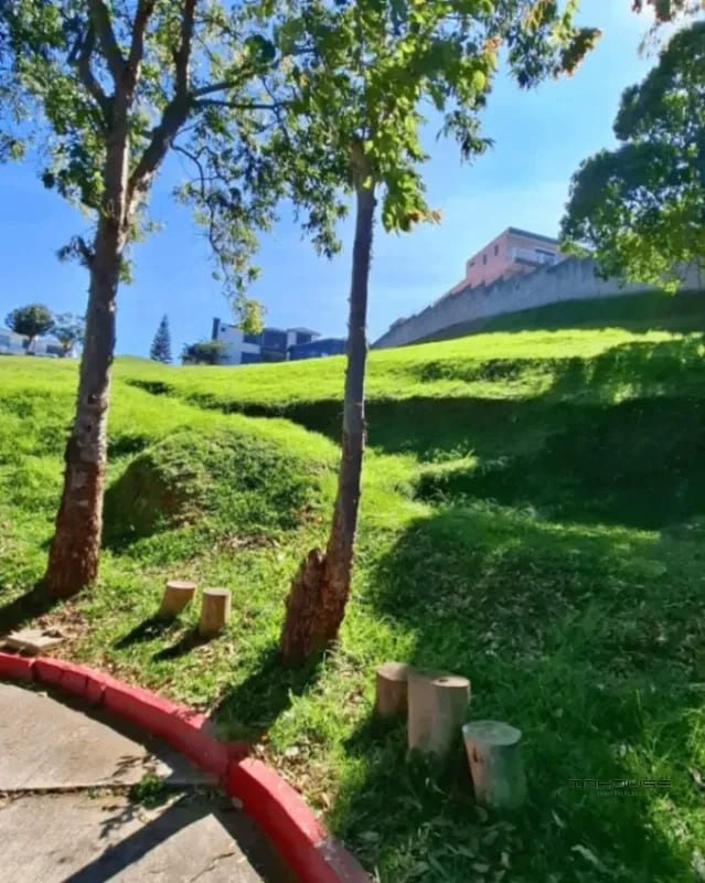 TERRENO DE ESQUINA EN VENTA, CARRETERA A EL SALVADOR, LA FLORESTA — Terreno en Venta en La Foresta, Carretera a El Salvador, Guatemala, Ciudad — foto 3 de 6