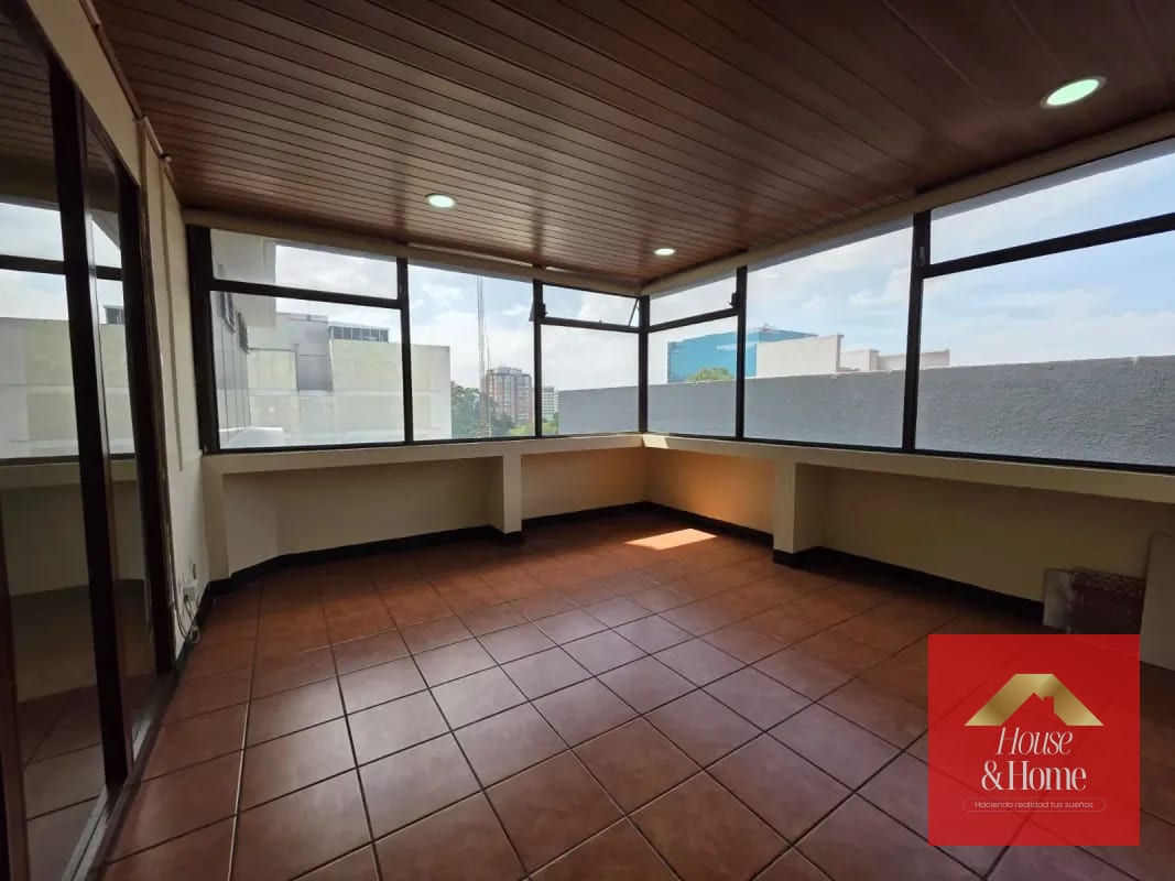 OFICINA EN VENTA ZONA 10 | 110m2 — Oficina en Venta en Reforma Montúfar, Zona 10, Guatemala, Ciudad — foto 7 de 8