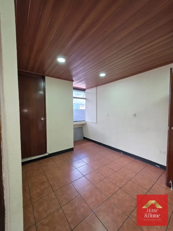 OFICINA EN VENTA ZONA 10 | 110m2 — Oficina en Venta en Reforma Montúfar, Zona 10, Guatemala, Ciudad — foto 2 de 8