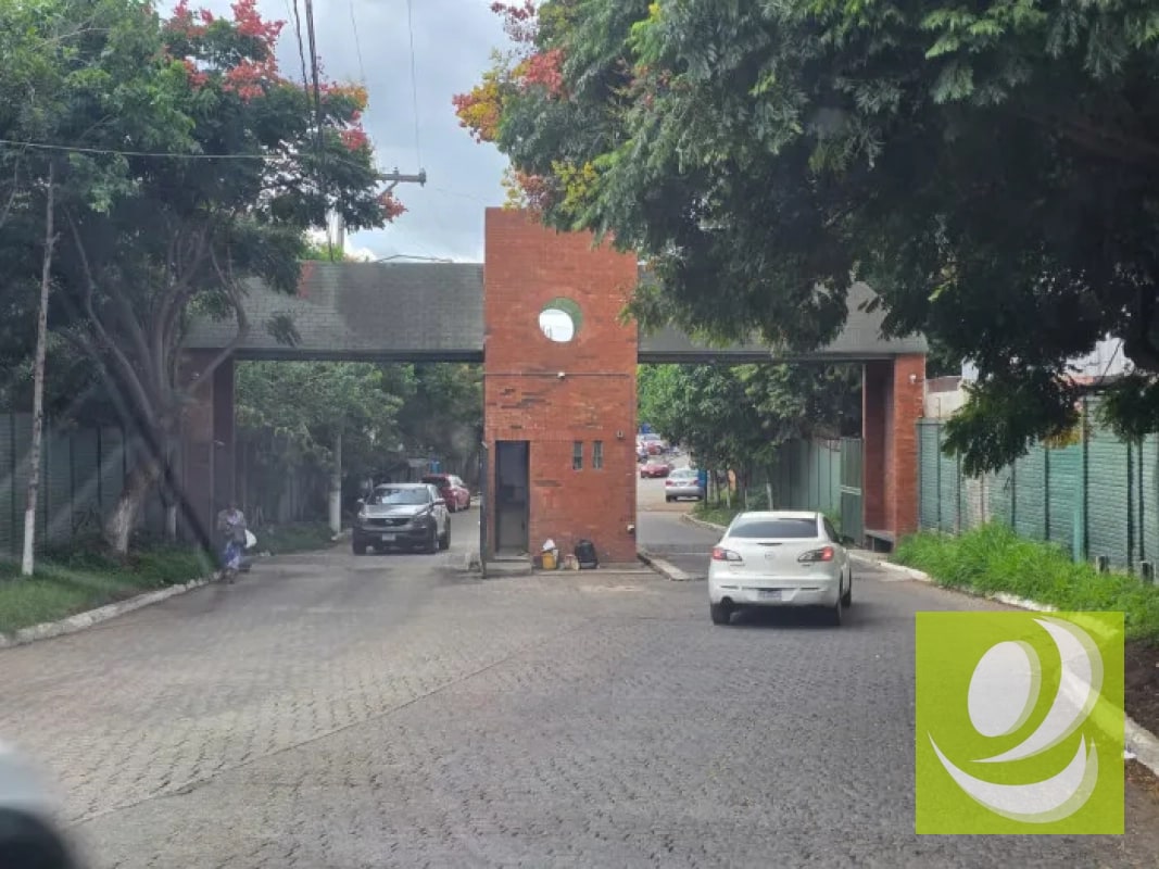 Venta de casa de un nivel Planes de Bárcenas - 1