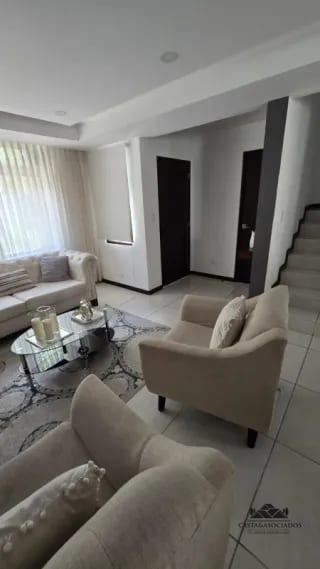 CASA EN VENTA EN ZONA 4 DE MIXCO — Casa en Venta en Zona 4 Mixco, Guatemala, Ciudad — miniatura 8 de 14