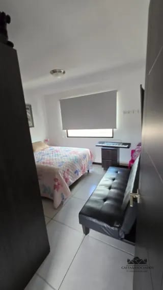 CASA EN VENTA EN ZONA 4 DE MIXCO — Casa en Venta en Zona 4 Mixco, Guatemala, Ciudad — miniatura 3 de 14