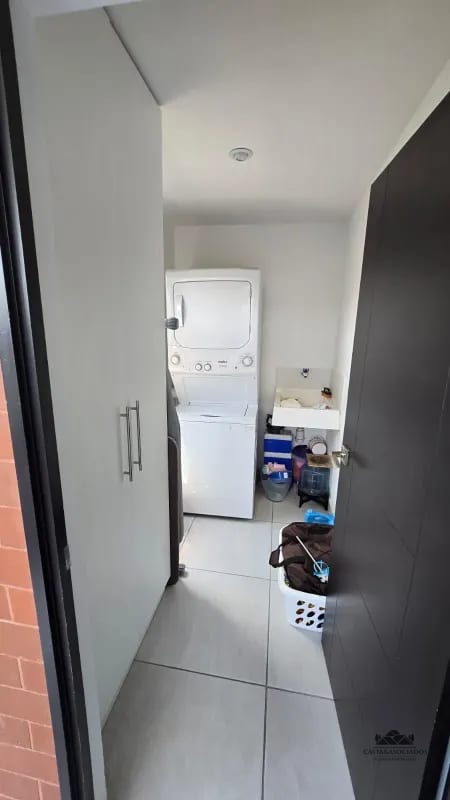 CASA EN VENTA EN ZONA 4 DE MIXCO — Casa en Venta en Zona 4 Mixco, Guatemala, Ciudad — foto 2 de 14