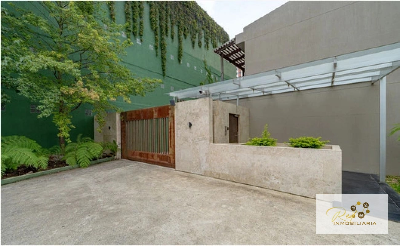 VENTA DE CASA PREMIERE CLUB ZONA 14 - 1