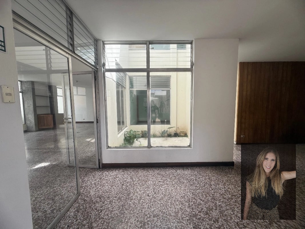 Casa para oficina, clinicas medicas, etc en zona 10 - 16