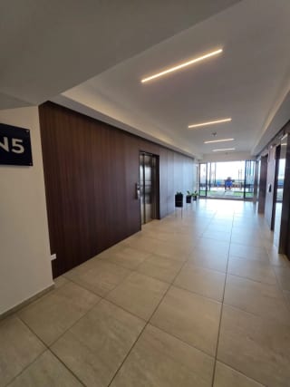 RENTO OFICINA/CLINICA ZONA 4 Ubicación estratégica — Oficina en Alquiler en Zona 4, Guatemala, Ciudad — miniatura 7 de 13
