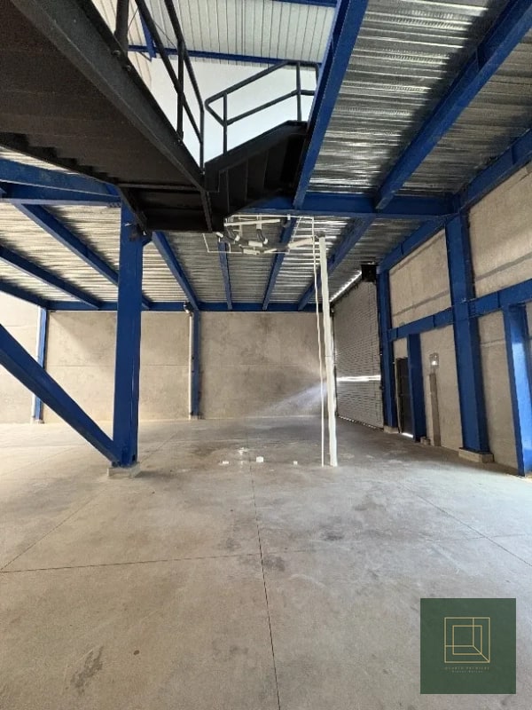 Ofibodega en renta km 16 - 3