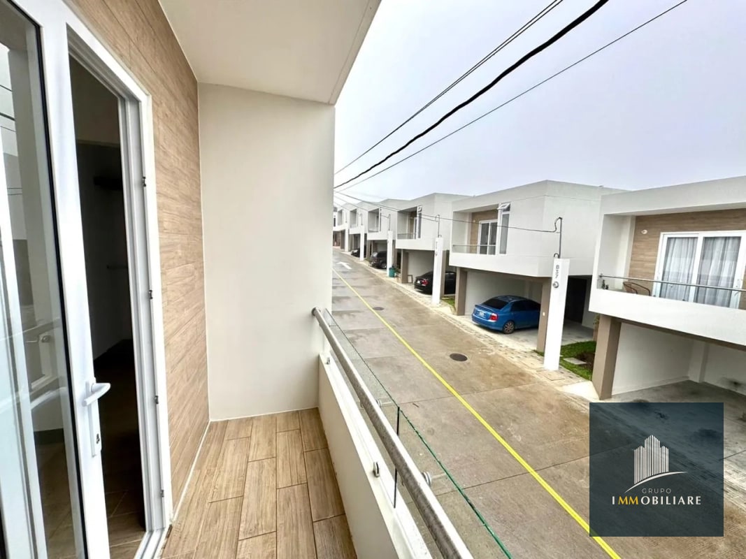 Casas en venta Bosques de Santa Elena, Carreterea a el salvador - 2