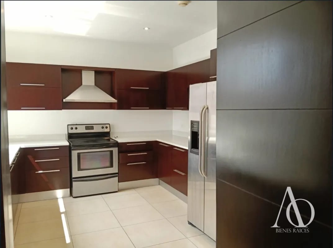 Apartamento en Alquiler Edificio Quinta Avenida, zona 14 N7/8 / EN DIRECTO — Apartamento en Alquiler en Quinta Avenida, Zona 14, Guatemala, Ciudad — foto 3 de 8