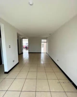 CASA EN VENTA EN CAES KM 25 -ALTOS DE VILLAGE- — Casa en Venta en Carretera a El Salvador, Guatemala, Ciudad — miniatura 7 de 10