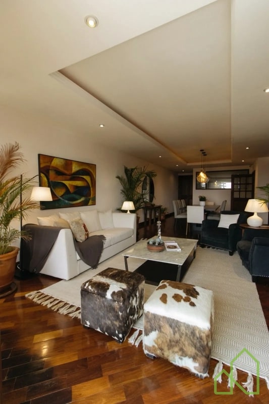 Apartamento Amueblado en Alquiler en Santa Maria zona 10 — Apartamento en Alquiler en Zona 10, Guatemala, Ciudad — foto 1 de 7