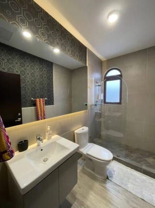 Apto amoblado en renta en LIRIOS DE CAYALÁ 2 zona 16 — Apartamento en Alquiler en Lirios de Cayalá II, Zona 16, Guatemala, Ciudad — miniatura 4 de 13