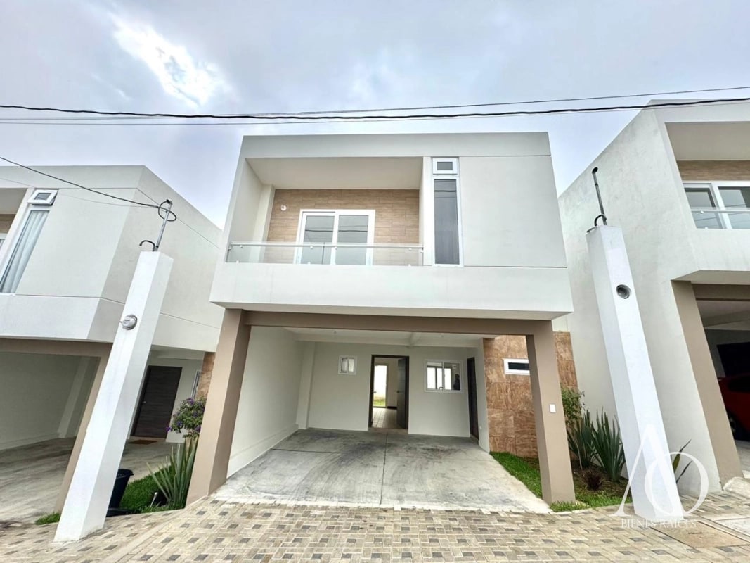 Casa en Venta en Bosques de Santa Elena, Km. 26 CES / EN DIRECTO - 17