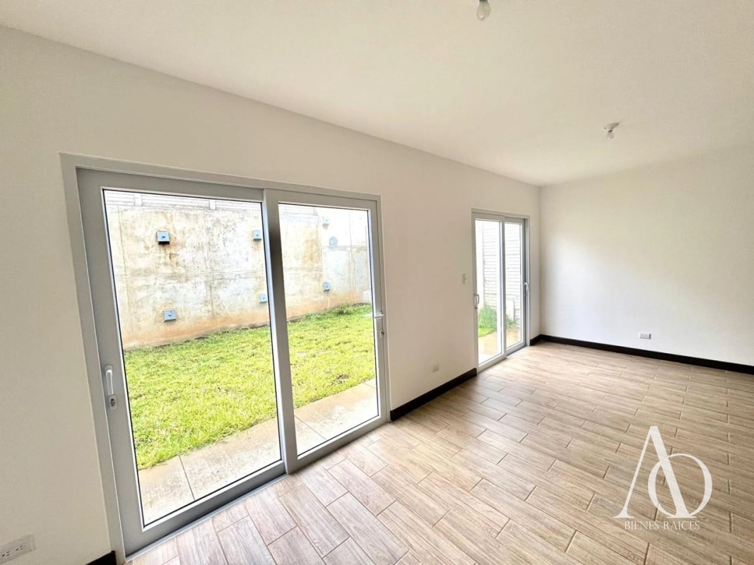 Casa en Venta en Bosques de Santa Elena, Km. 26 CES / EN DIRECTO - 12