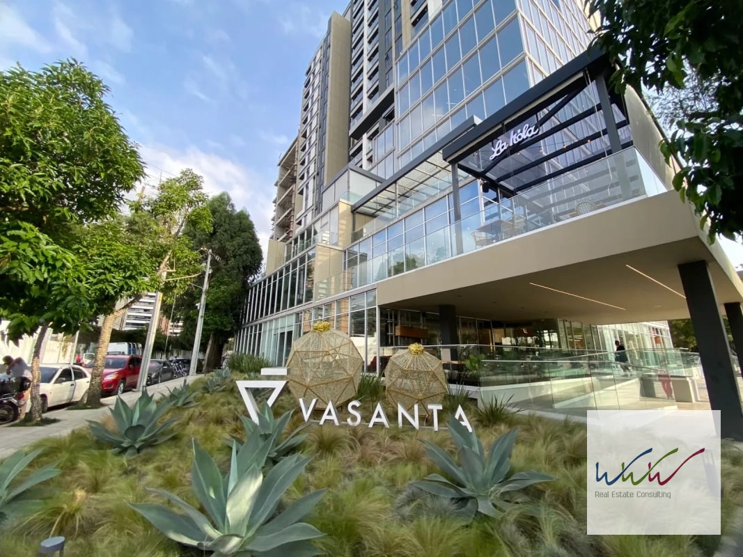 Oficina en Venta en Edificio Vasanta zona 10 - 13