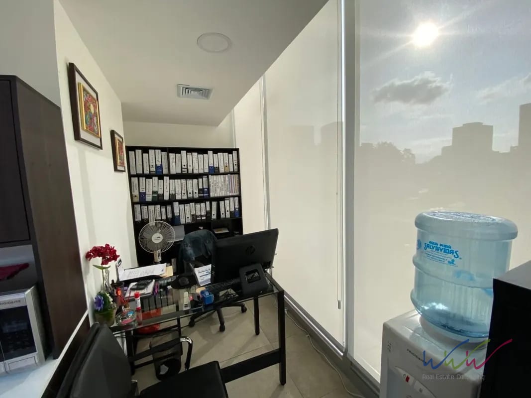 Oficina en Venta en Edificio Vasanta zona 10 — Oficina en Venta en Zona 10, Guatemala, Ciudad — foto 5 de 13