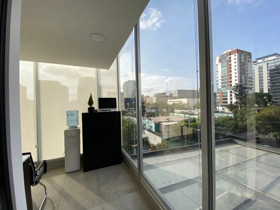 Oficina en Venta en Edificio Vasanta zona 10 — Oficina en Venta en Zona 10, Guatemala, Ciudad — foto 4 de 13