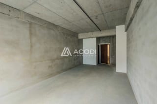 Oficina en Zona 10 — Oficina en Alquiler en Zona 10, Guatemala, Ciudad — miniatura 1 de 4