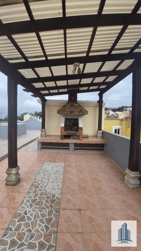 Vendo Casa en Quinta Los Encinos Z.7 de Mixco - 1