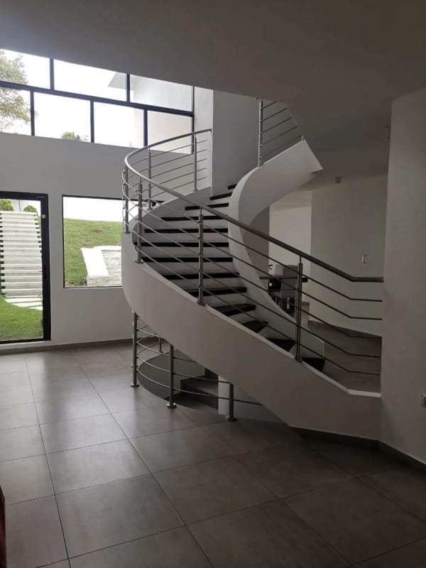 Casa en renta en Condominio Viscaya km 17.5 — Casa en Alquiler en Carretera a El Salvador, Guatemala, Ciudad — foto 3 de 16