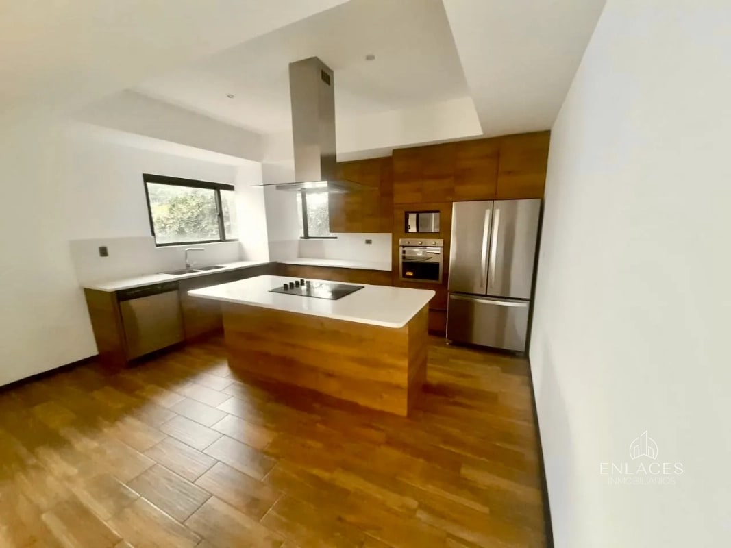 Zona 16 • Apartamento en renta • Edificio Natur Premium - 14