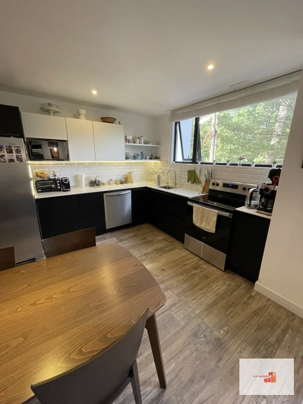 Apartamento amplio 1 dormitorio con sala fam y estudio incorporados - zona 16 Kanajuyu - 12