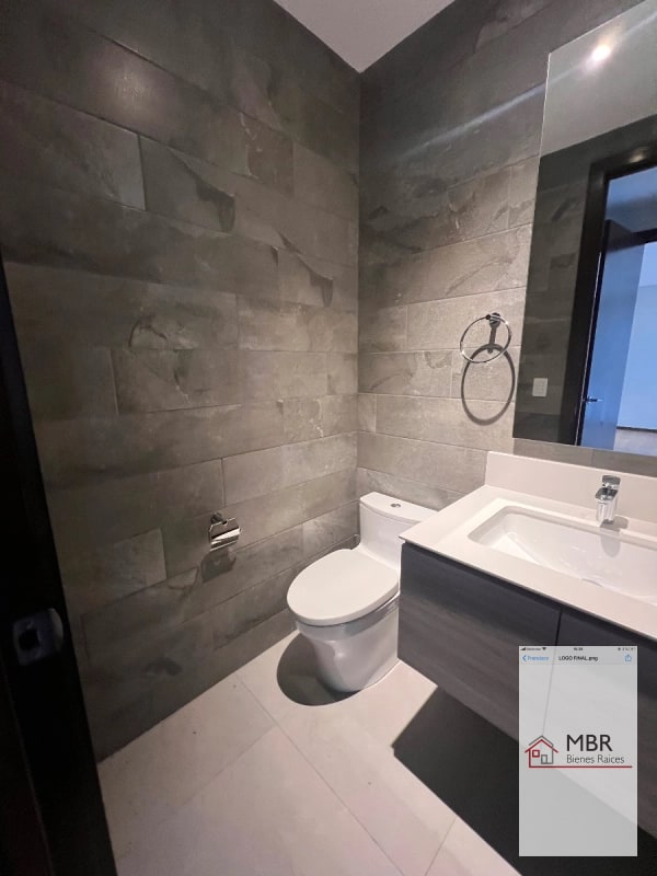 Apartamento venta zona 10, St Sofia 7ma — Apartamento en Venta en Santa Sofía 7AV, Zona 10, Guatemala, Ciudad — foto 16 de 17