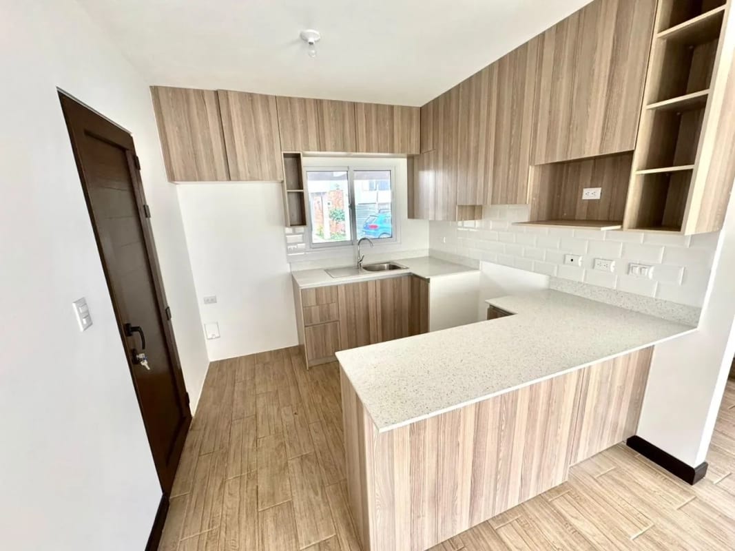 Casa en venta carretera el salvador km 25/D — Casa en Venta en Carretera a El Salvador, Guatemala, Ciudad — foto 8 de 10