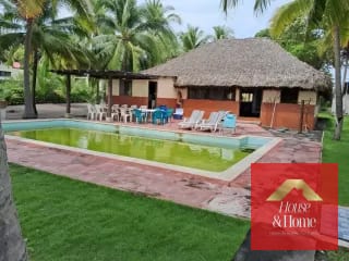 CASA DE PLAYA EN VENTA MONTERRICO - (Rancho) — Casa vacacional en Venta en Monterrico, Santa Rosa — miniatura 3 de 11