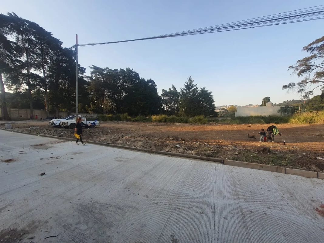 Terreno en alquiler para predio de camiones (NO ENTRA FURGON) — Terreno en Alquiler en Santa Catarina Pinula, Guatemala, Ciudad — foto 1 de 4