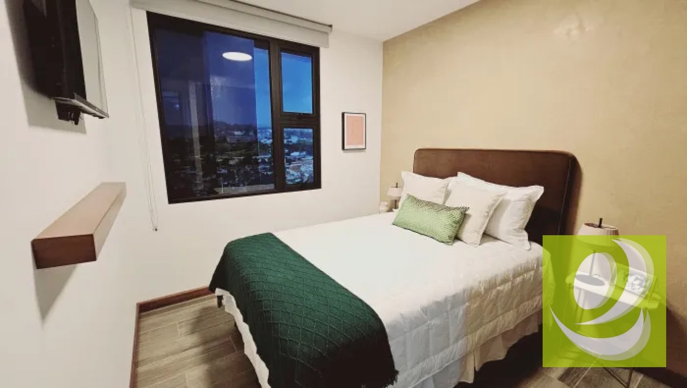 APARTAMENTO EN VENTA DE 3 HABITACIONES EN ZONA 11 - 7