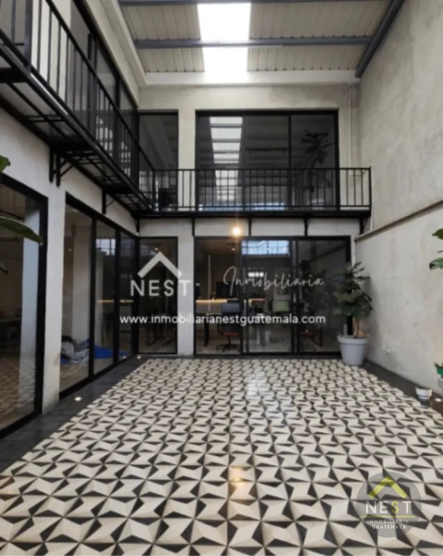 Casa comercial en Renta | zona 10 - 4