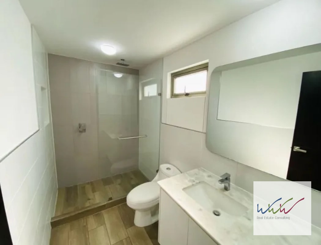 Rento apartamento en edificio Segheria zona 14 - 8