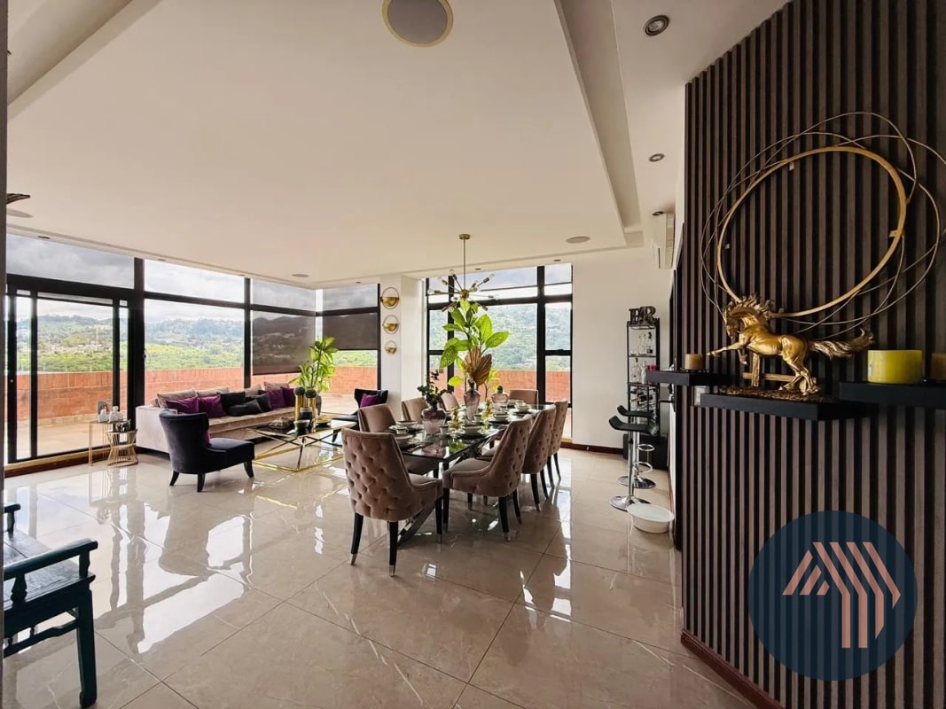 ALQUILER DE PENTHOUSE CON AMPLIA TERRAZA - CATALONIA, ZONA 15 - 17
