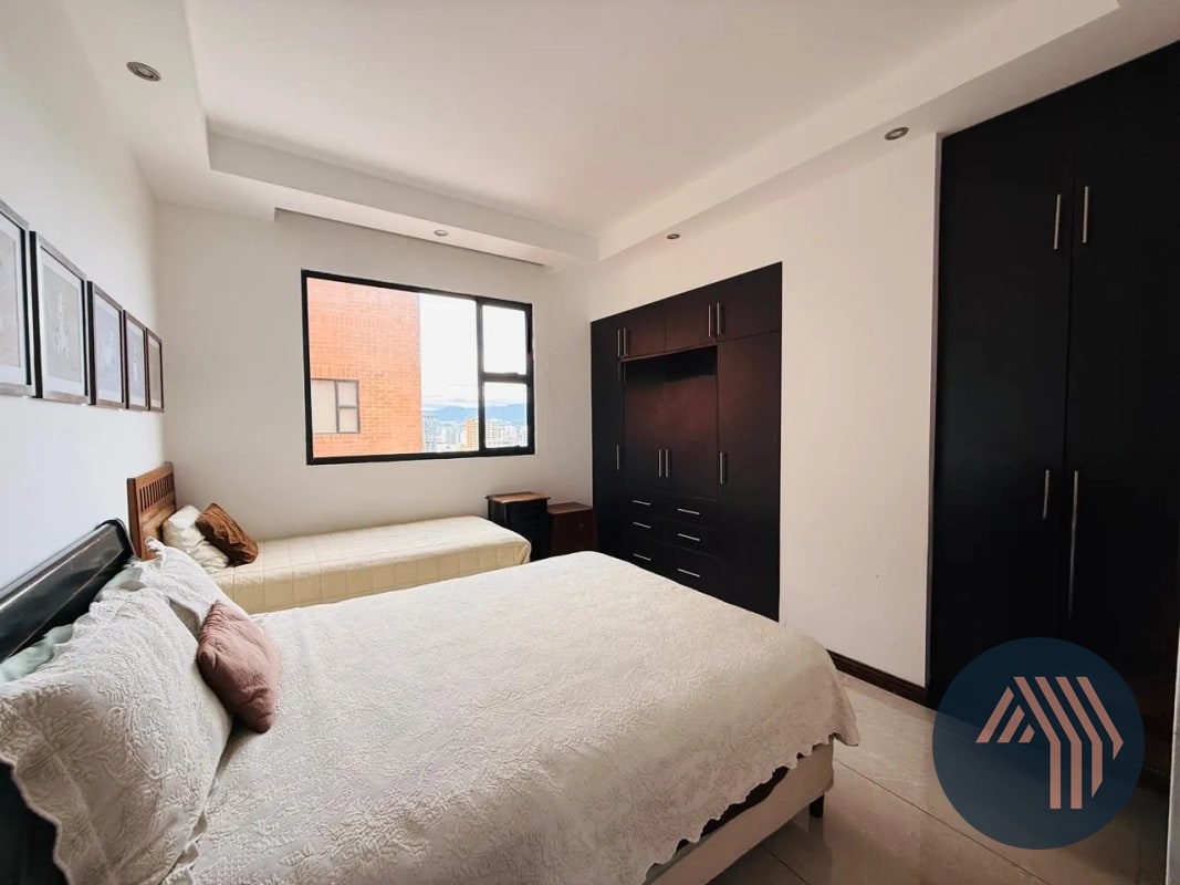 ALQUILER DE PENTHOUSE CON AMPLIA TERRAZA - CATALONIA, ZONA 15 - 2