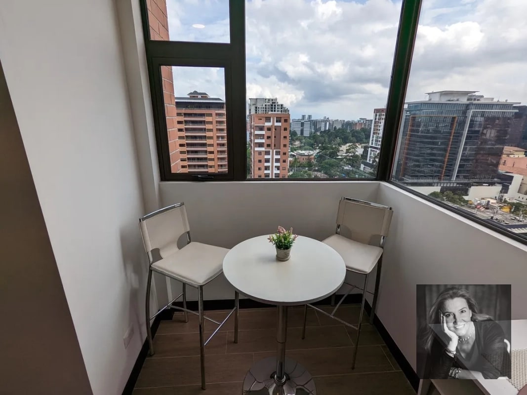 Apartamento Amueblado en Venta – Edificio DiagoSeis, Zona 10 - 5