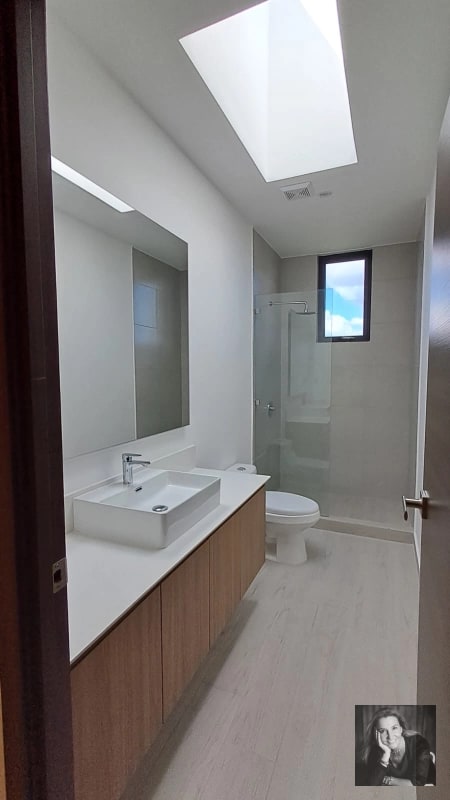 Apartamento Penthouse en Renta o Venta – Zona 15, Vista Hermosa III - 2