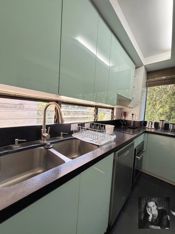 Apartamento en Renta/Venta zona 10 - 12