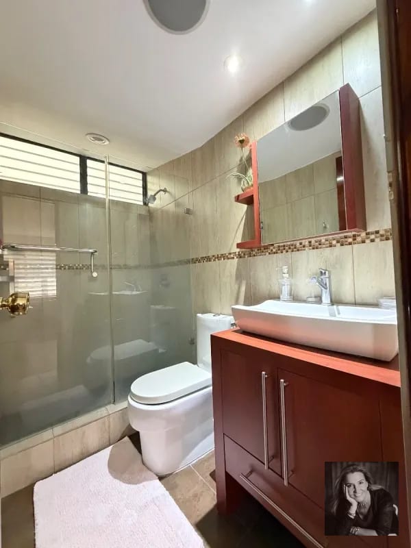 Apartamento en Renta/Venta zona 10 — Apartamento en Venta en Zona 10, Guatemala, Ciudad — foto 10 de 13