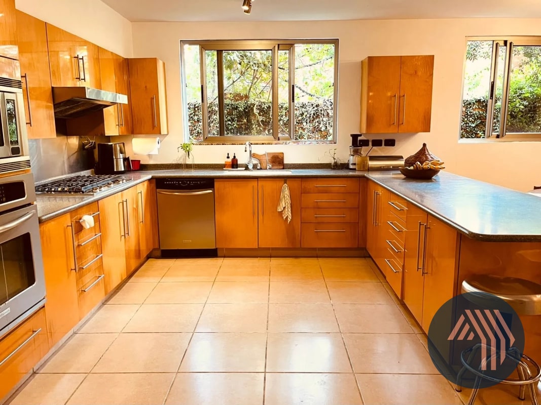VENTA DE HERMOSA CASA - LAS LOMAS, KM 16.5 CES - 7