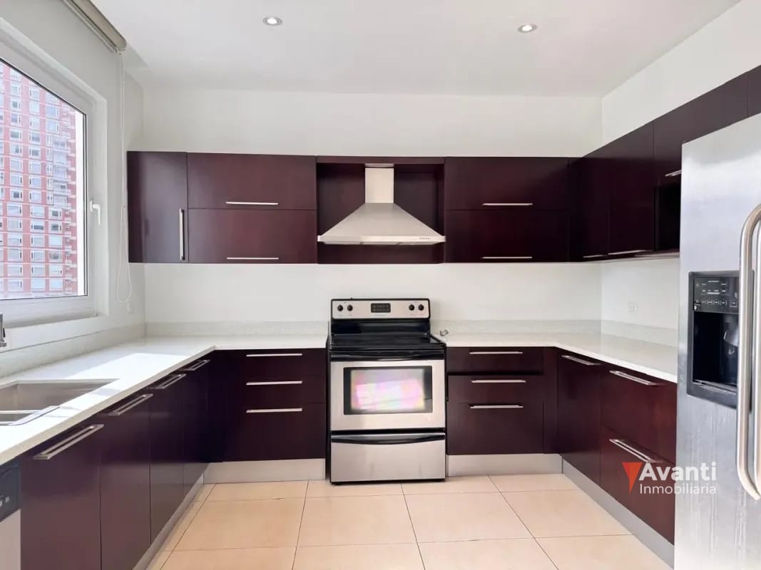 ALQUILER APARTAMENTO ZONA 14, DOS NIVELES — Apartamento en Alquiler en Zona 14, Guatemala, Ciudad — foto 10 de 17