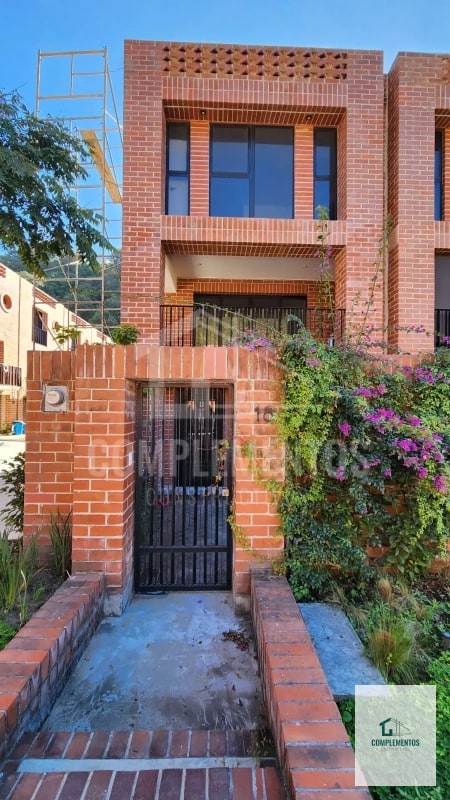 IRIDIA HOMES, Casa en Venta Zona 13 Cañadas de Elgin — Casa en Venta en cañadas de elgin, Zona 13, Guatemala, Ciudad — foto 10 de 10