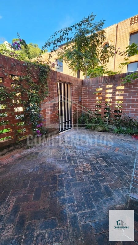 IRIDIA HOMES, Casa en Venta Zona 13 Cañadas de Elgin — Casa en Venta en cañadas de elgin, Zona 13, Guatemala, Ciudad — foto 9 de 10