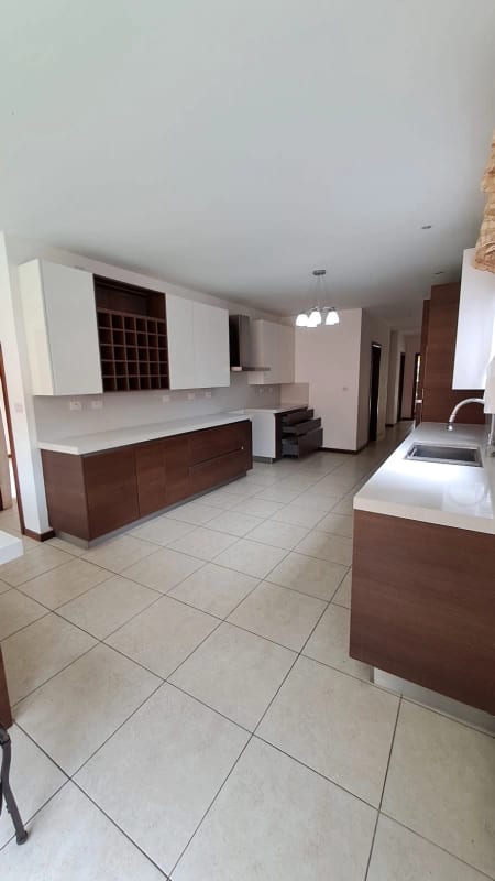 🏡 Renta Casa en Condominio Puerta Grande, Km.14.1 CAES. — Casa en Alquiler en Carretera a El Salvador, Guatemala, Ciudad — foto 15 de 15