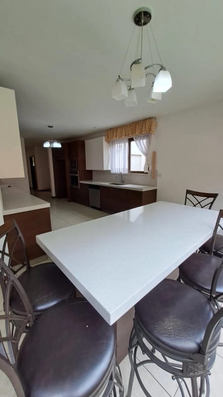 🏡 Renta Casa en Condominio Puerta Grande, Km.14.1 CAES. — Casa en Alquiler en Carretera a El Salvador, Guatemala, Ciudad — foto 13 de 15