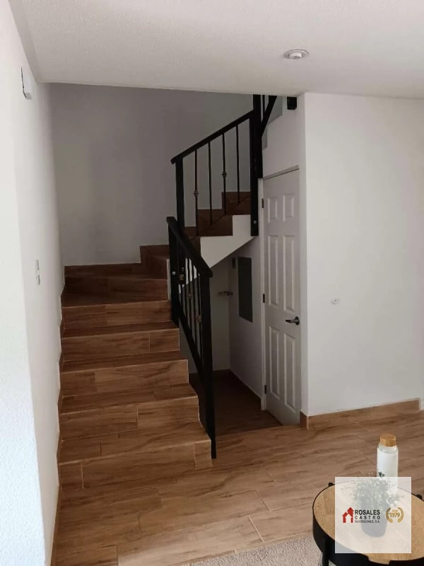 Encinos de Fuentes del Valle Norte / Zona 18 - 5
