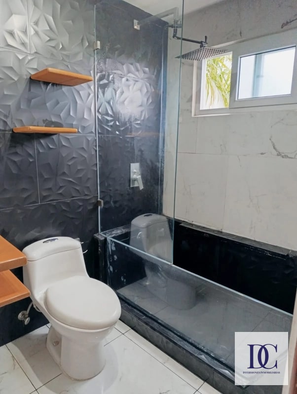 CASA EN VENTA CONDOMINIO BOSQUES DE ARRAZOLA - 1
