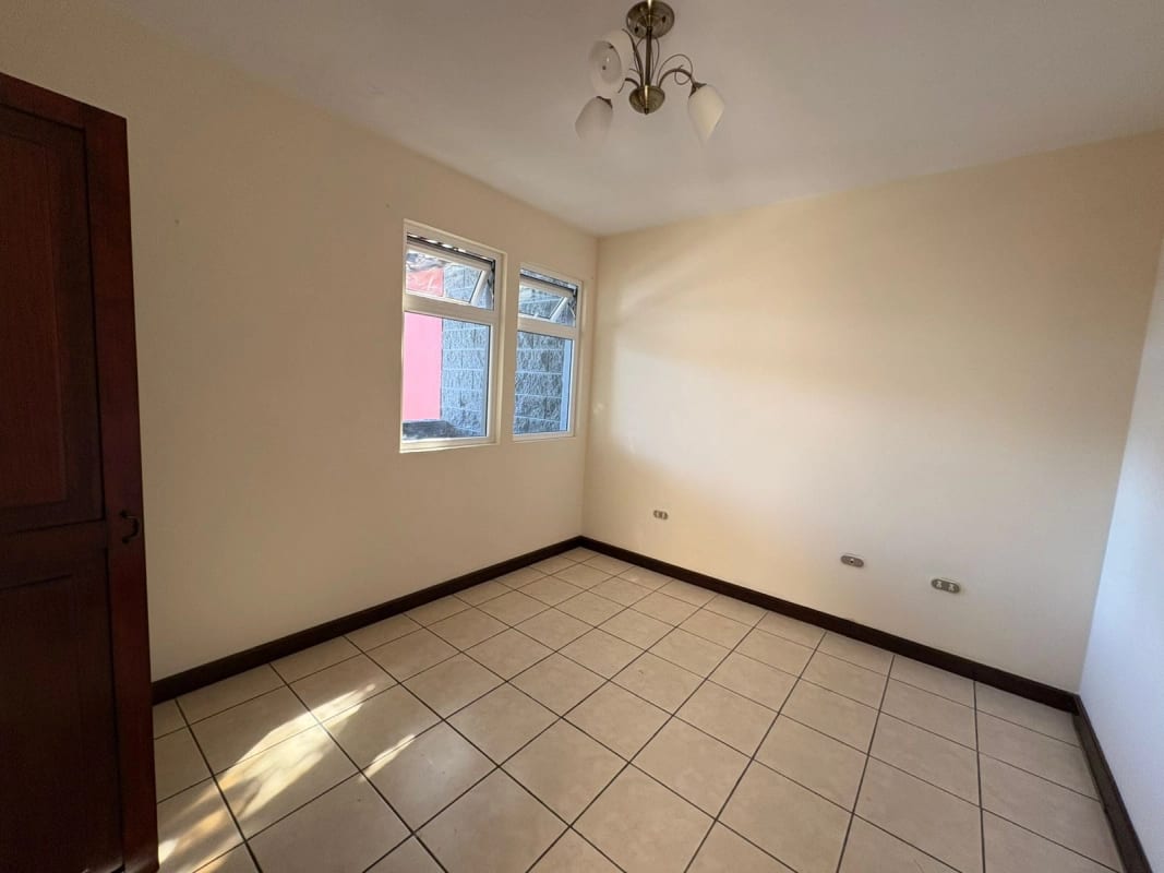 Casa en venta km 18.5 carretera a El Salvador — Casa en Venta en Carretera a El Salvador, Guatemala, Ciudad — foto 13 de 16