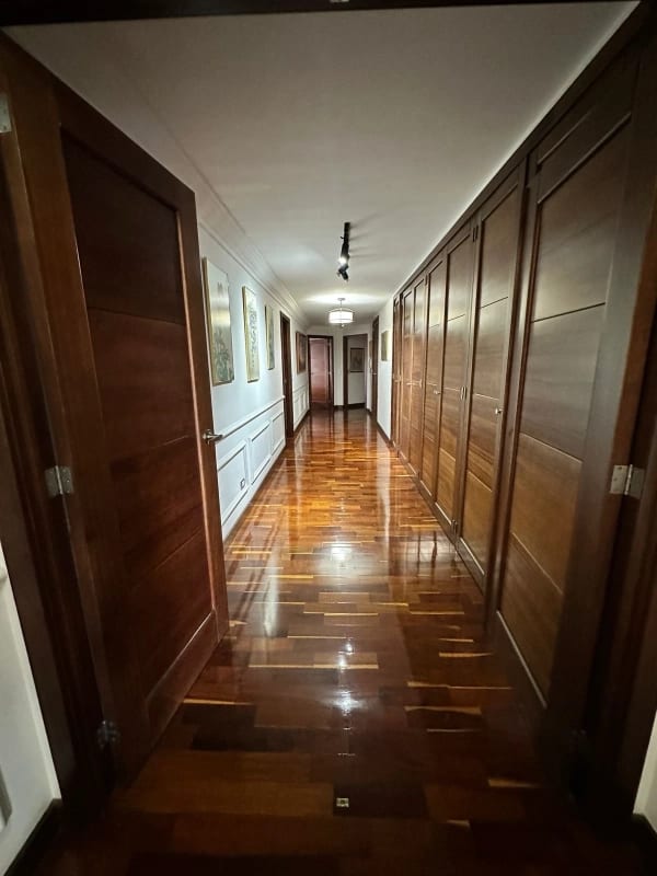 Apartamento en venta, 6 habitaciones, Gaudí zona 14 — Apartamento en Venta en Gaudí, Zona 14, Guatemala, Ciudad — foto 8 de 8