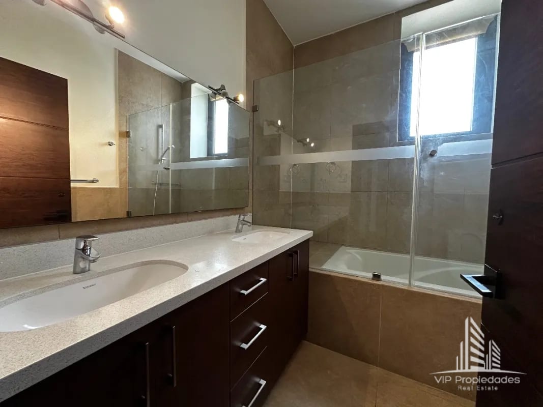 Apartamento en venta-Ramblas de Cayalá, Zona 16 — Apartamento en Venta en Ramblas de Cayalá, Zona 16, Guatemala, Ciudad — foto 9 de 12